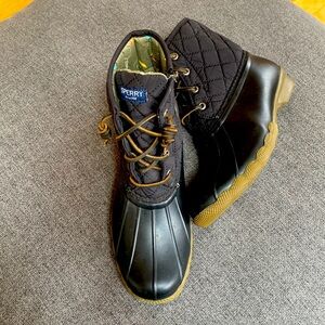 Sperry Woman’s Salt Water Boots size 7.5
